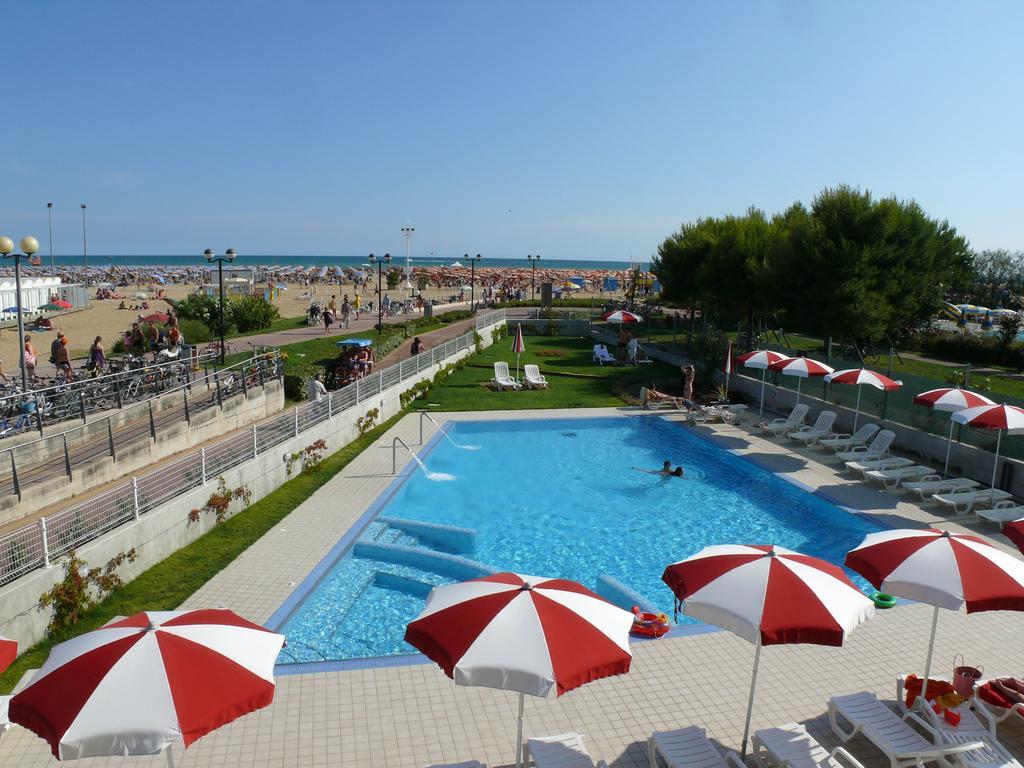 Residence Panorama Apart Hotel Bibione Exterior foto